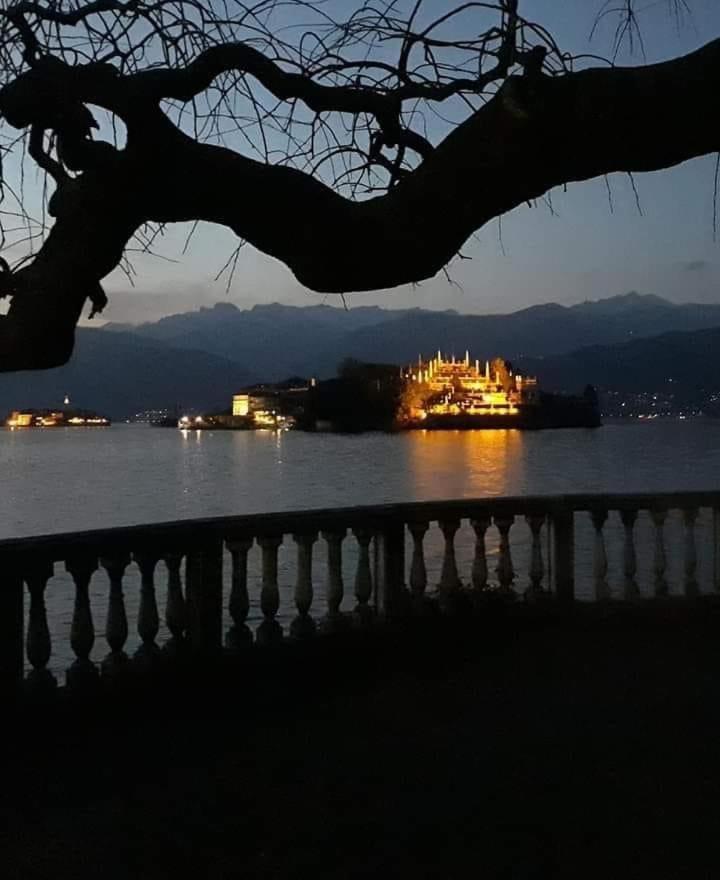 Little Suite Near Lake Verbania Ngoại thất bức ảnh